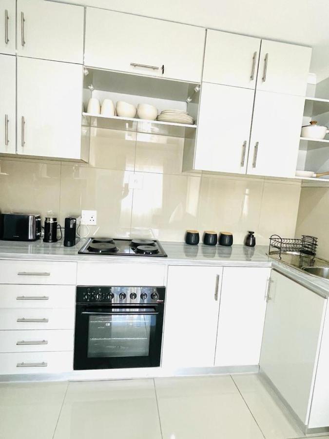 Trendy, Comfortable 1 Bedroom Apartments In Mthatha Ngoại thất bức ảnh