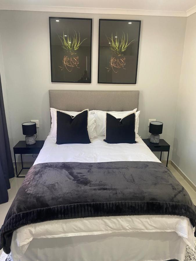 Trendy, Comfortable 1 Bedroom Apartments In Mthatha Ngoại thất bức ảnh