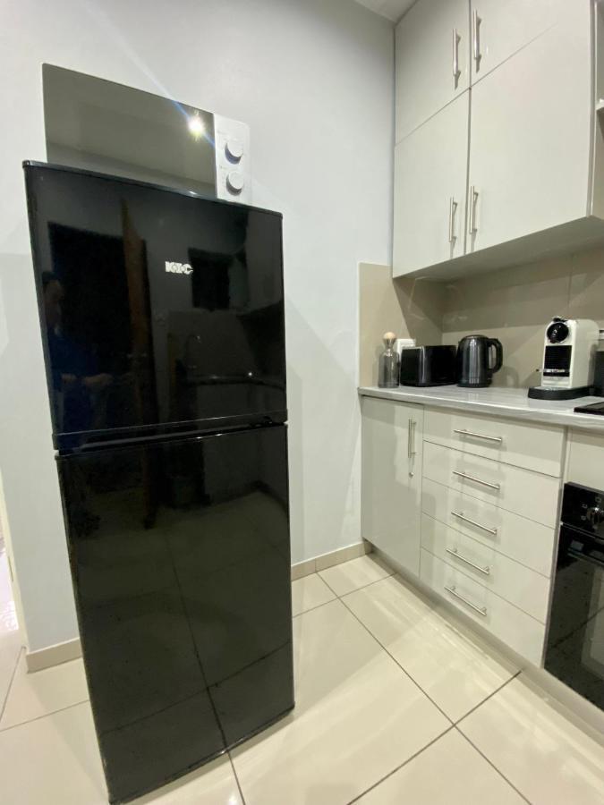 Trendy, Comfortable 1 Bedroom Apartments In Mthatha Ngoại thất bức ảnh