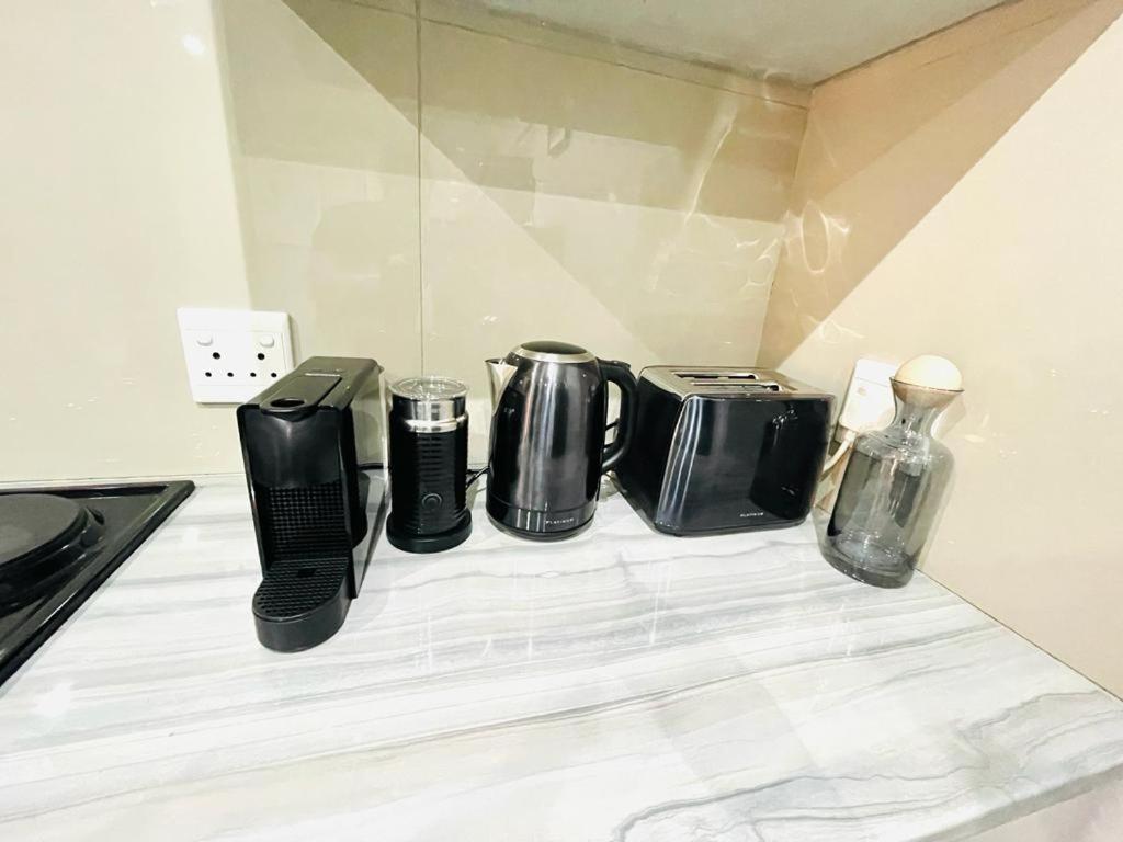 Trendy, Comfortable 1 Bedroom Apartments In Mthatha Ngoại thất bức ảnh