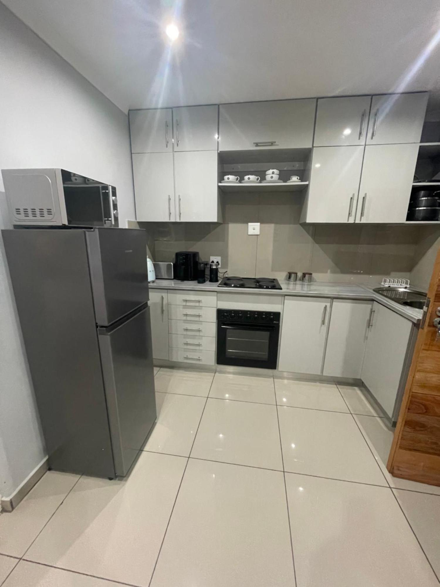 Trendy, Comfortable 1 Bedroom Apartments In Mthatha Ngoại thất bức ảnh