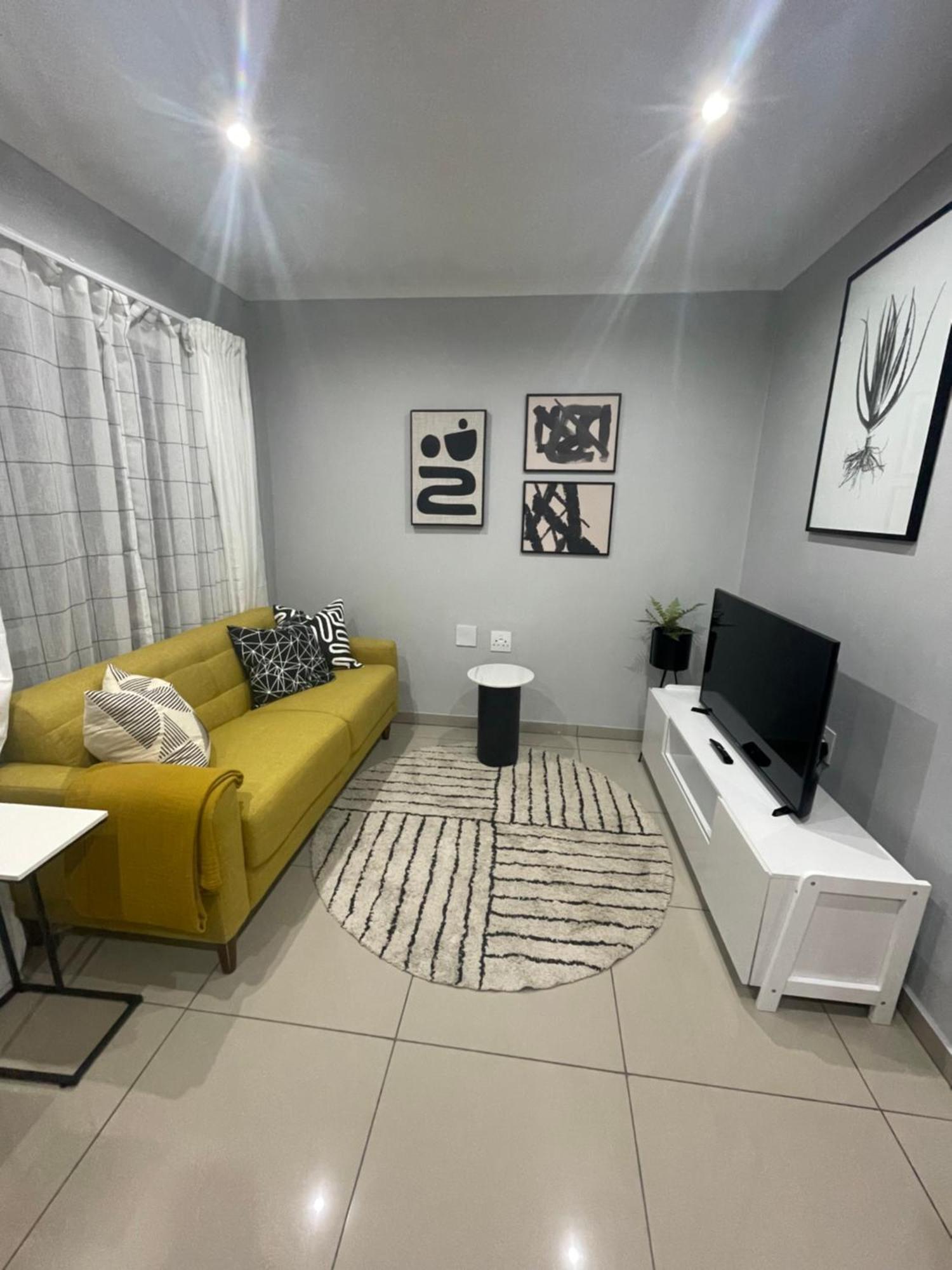 Trendy, Comfortable 1 Bedroom Apartments In Mthatha Ngoại thất bức ảnh
